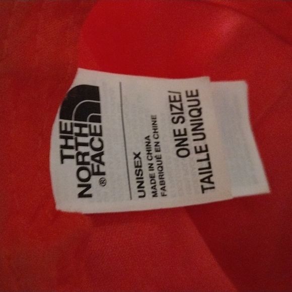 North face hat - Picture 2 of 3